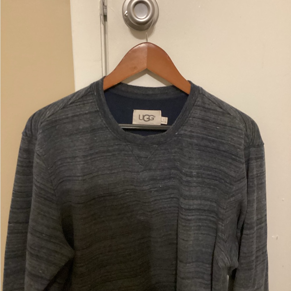 Ugg sweater! Size large!